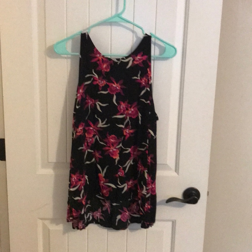 Floral tank